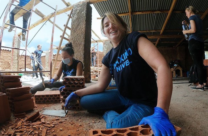 maximo-nivel-construction-volunteer-abroad-4 coronavirus volunteer